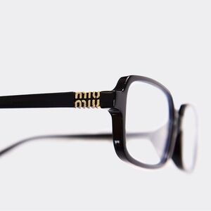 Fashion clear lense glasses in black